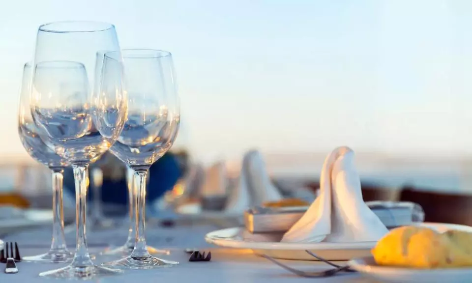 Gardone Riviera: camera Superior con colazione o mezza pensione e Spa