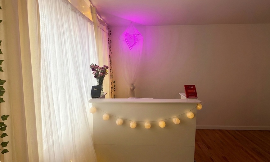Image 3: Feel Fresh: One, Three or Five Brazilian Waxing Sessions at Aesthamor