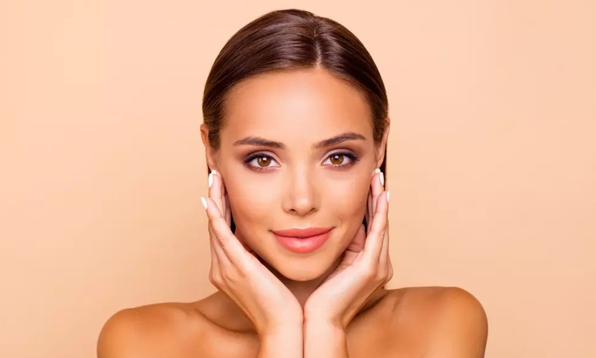 Image 2: Botox Boost: Choose 20 or 40 Units for a Refreshed Look 