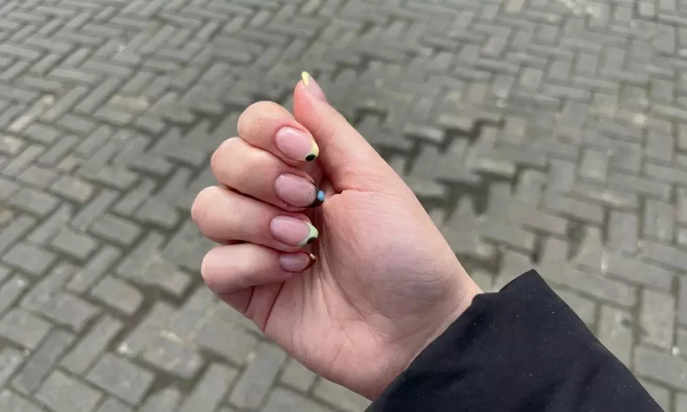 1 o 2 sesiones de manicura Shellac/de gel y de pedicura clásica