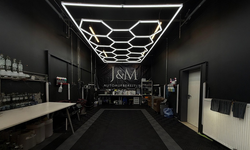 Image 3: Pkw Innen- und Außenreinigung per Hand oder in der Waschstraße