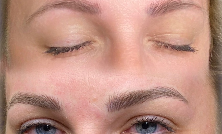 Image 3: Up to 70% Off on Permanent Makeup at BrowMetixx