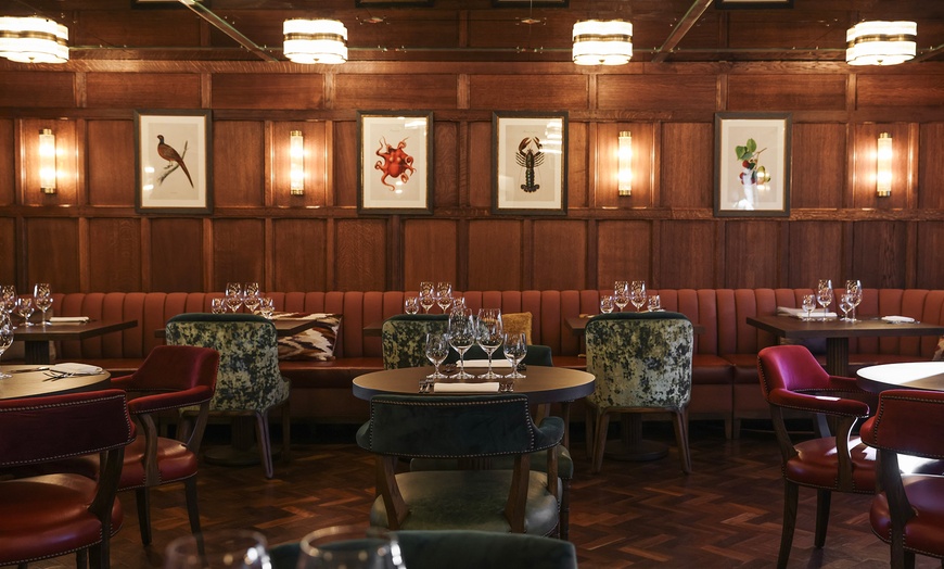 Image 19: Oxfordshire: 5* Luxurious Hotel Break with Dinner & Champagne