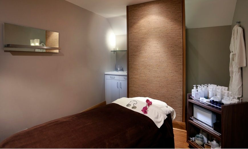 Image 4: Spa Day & Afternoon Tea for Two (Weekday or Weekend) 