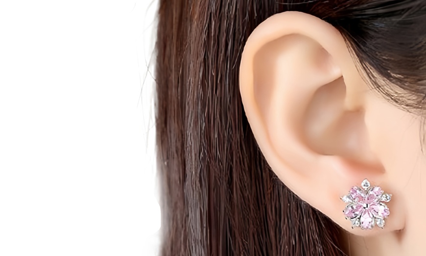 Image 2: Conjunto de colgante y pendientes en acabado plata