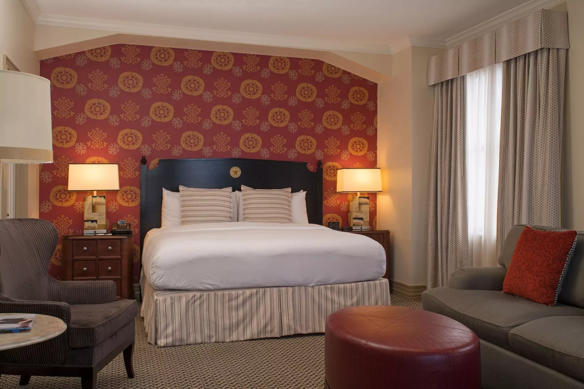 Stay in Austin, TX with Elegant Charm & Prime Downtown Location