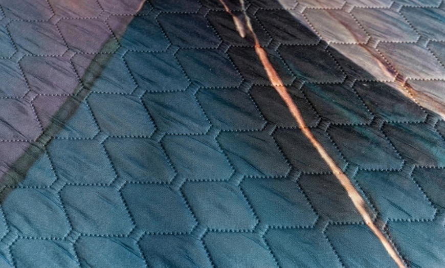 Image 17: Couvre-lit léger italien avec impression 3D pour lit double