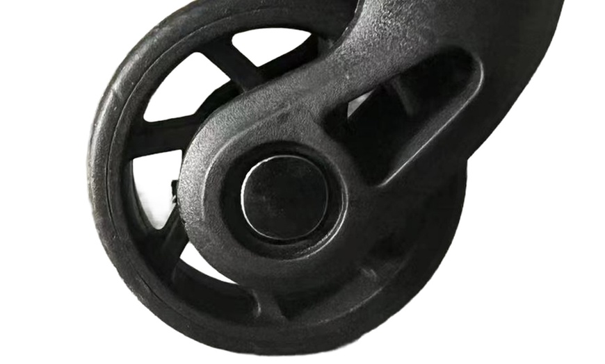 Image 9: Set of Three Hard-Shell ABS Suitcases