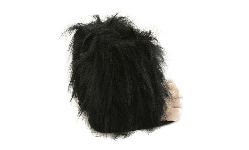 Image 4: Men's Bigfoot Novelty Slippers