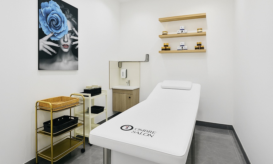 Image 5: Professional Hair Coloring Services – Root Touch-Up, Color & Highlight