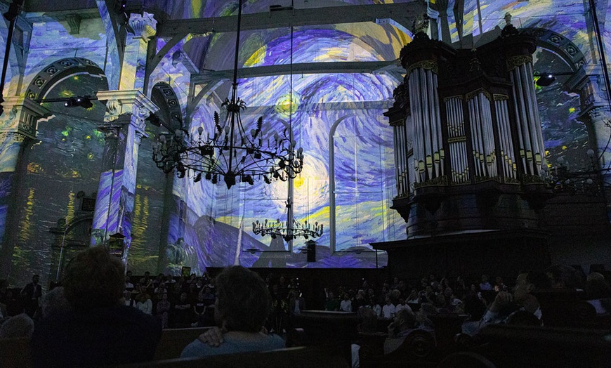 Image 1: Expérience immersive Van Gogh & Rembrandt : un voyage lumineux 