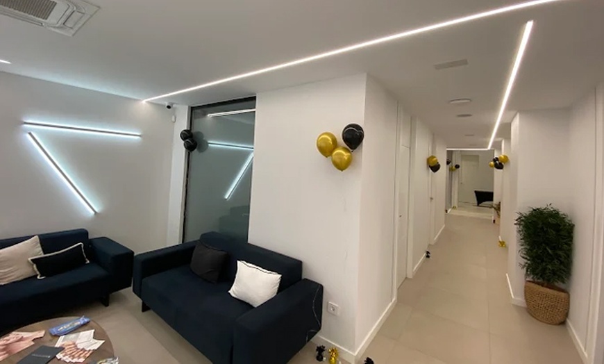 Image 7: Redefine tu mirada: lifting de pestañas y/o laminado de cejas