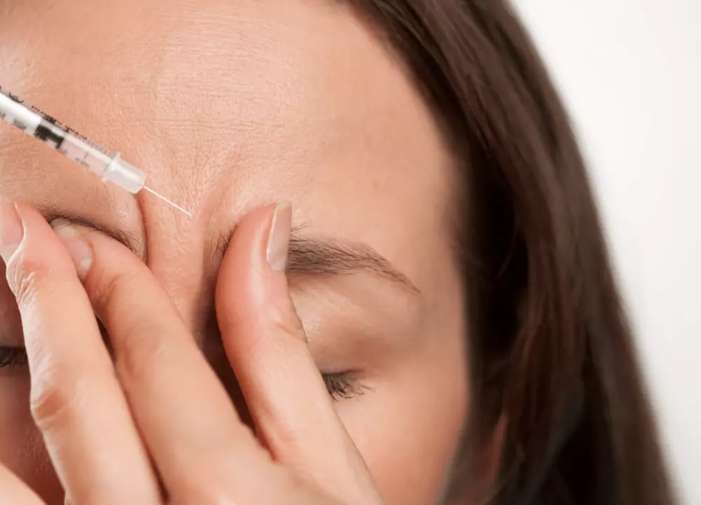 Freeze Time & Glow On: Custom Daxxify Treatments for Every Look!