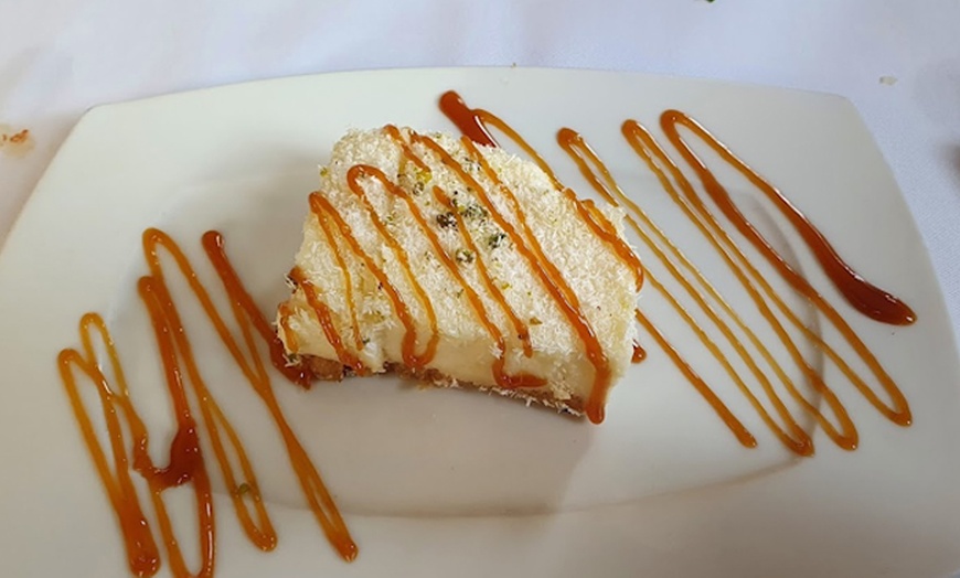 Image 3: Menu oriental ou dégustation pour 2, 3 ou 4 personnes 