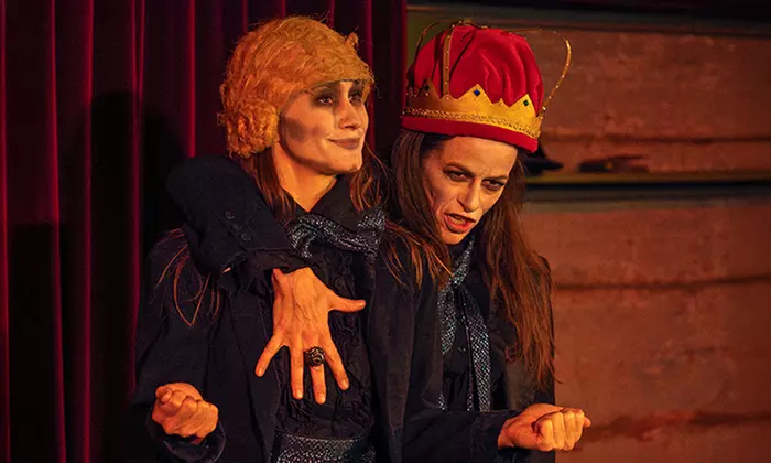 Theater in den Märchenhütten im Monbijoupark in Berlin-Mitte (25% sparen)