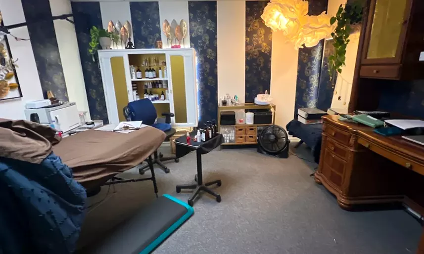 One, Three, or Five Full Body Cryotherapy Sessions + Red Light Therapy