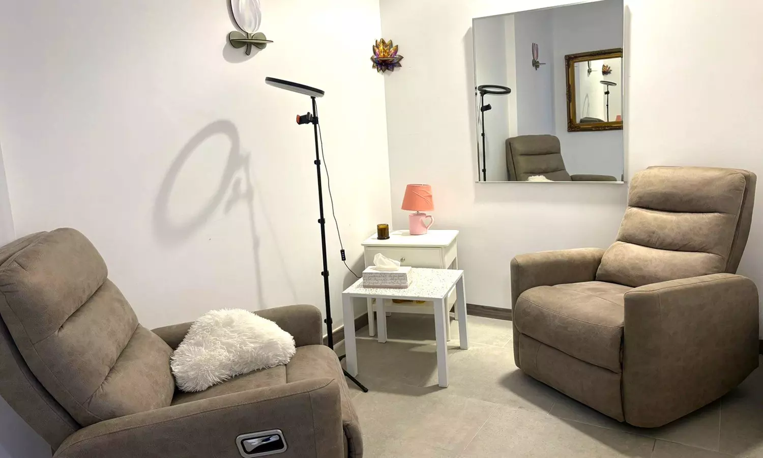 Tratamiento facial reafirmante inyectado con mesoterapia y/o retoque