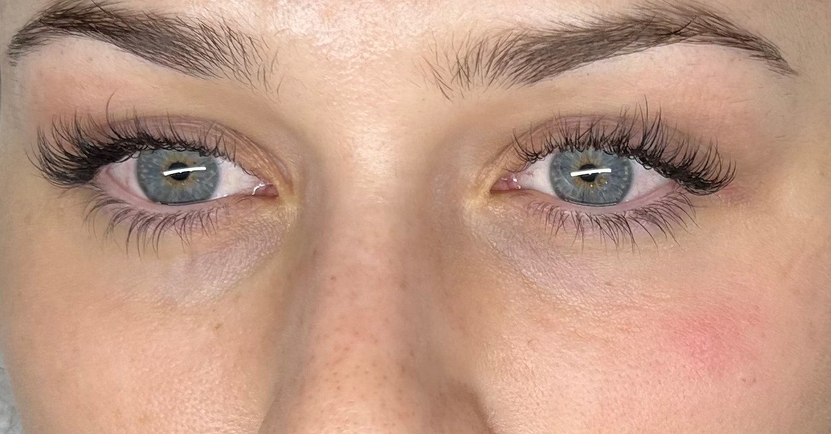 Extensiones de pestañas Ipanema Gold para ambos ojos en Madrid