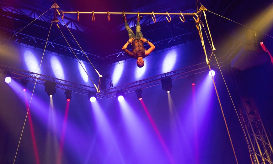 Image 9: Circus Extreme: Family Fun & Thrilling Stunts – Don't Miss the Action