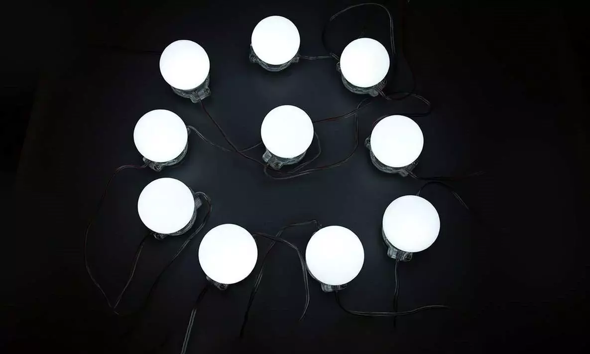 1x oder 2x Lichterkette mit 10 LED-Kugeln für Spiegel in Weiß - Second Medium