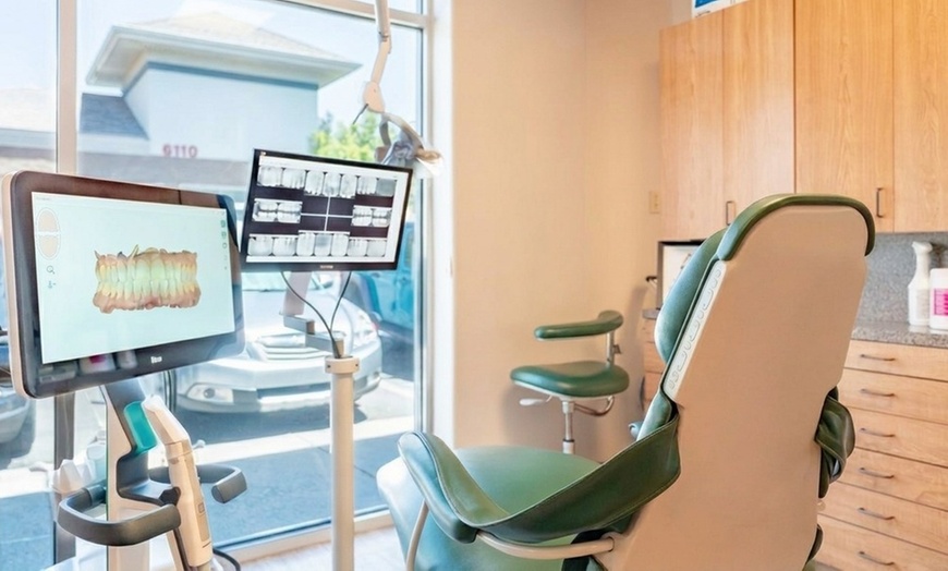Image 2: $1757 off Consult, Bleaching, Scan, Invisalign,& Retainer 
