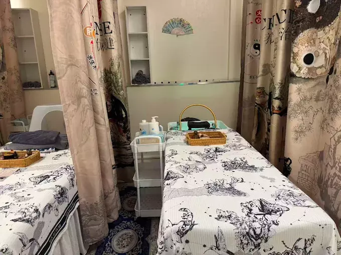 VIP Head Spa Treatment with Massage on Head and Scalp for 1 or 2