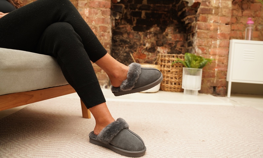 Image 17: Redfoot Ladies Sheepskin Slippers