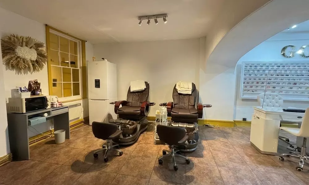 Microblading for Natural-Looking Eyebrows: Define Your Features