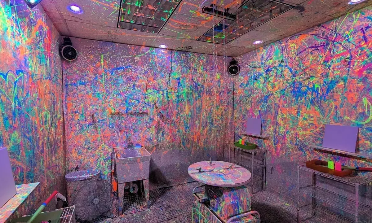 Unleash Your Creativity with a Deluxe Art Experience for Two or Four