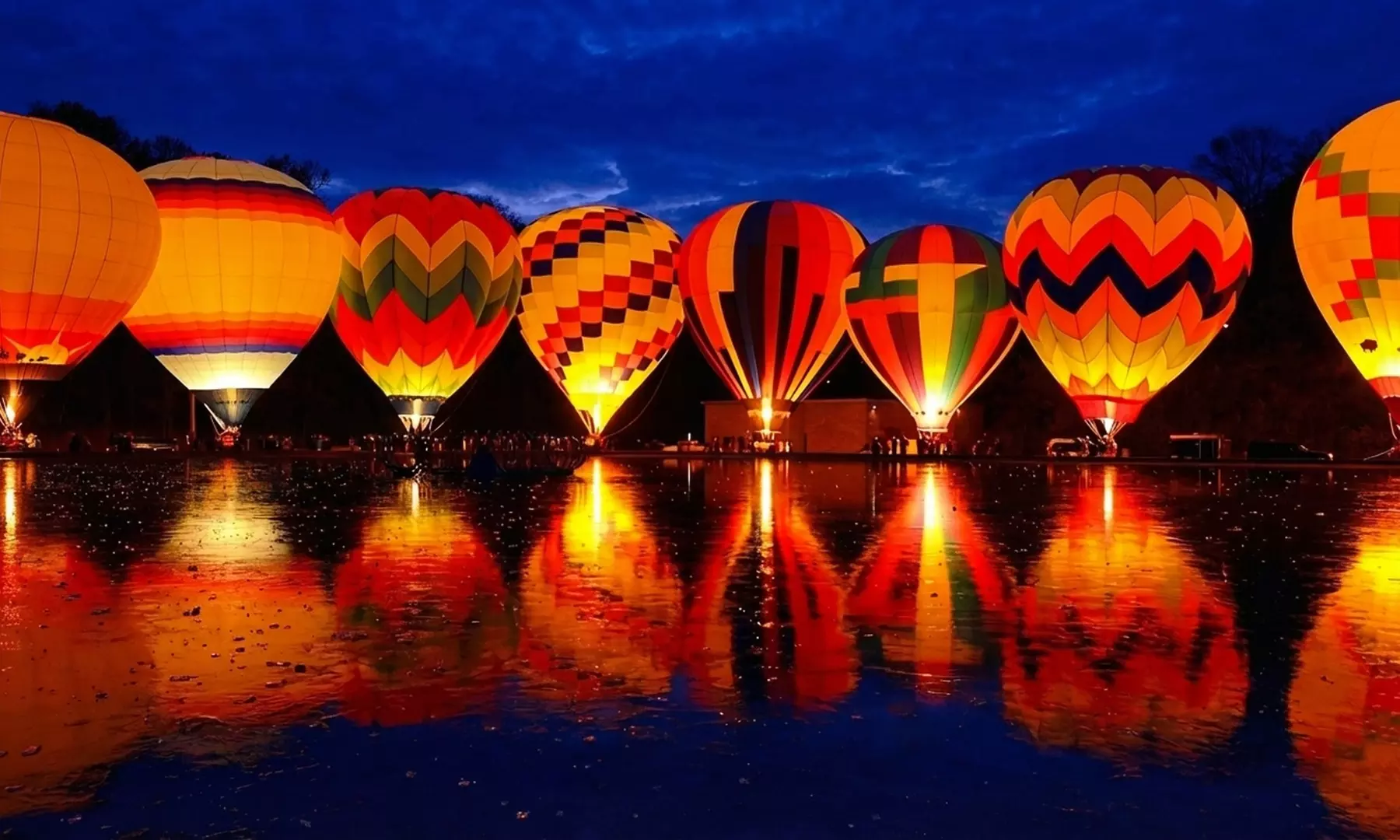 Quechee Hot Air Balloon Festival –New England's Father's Day Tradition