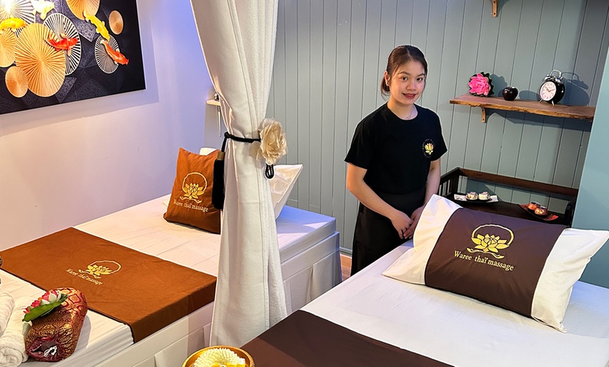 Image 2: Massage aux huiles avec Waree Thai Massage Neuilly Sur Seine