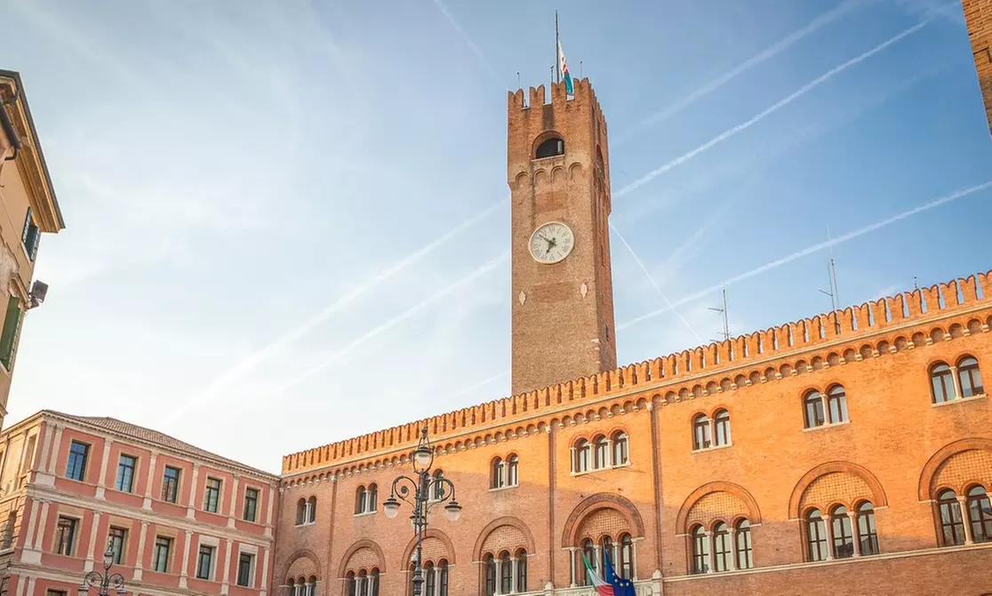 Treviso: soggiorno con colazione o cena e drink di benvenuto per 2