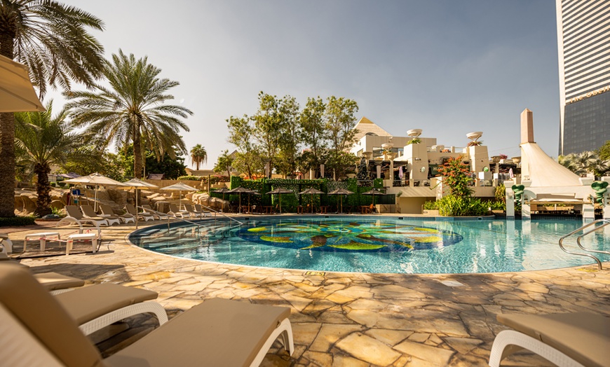 Image 3: Festive Glow & Babor Facial and Deep Tissue Spa Packages