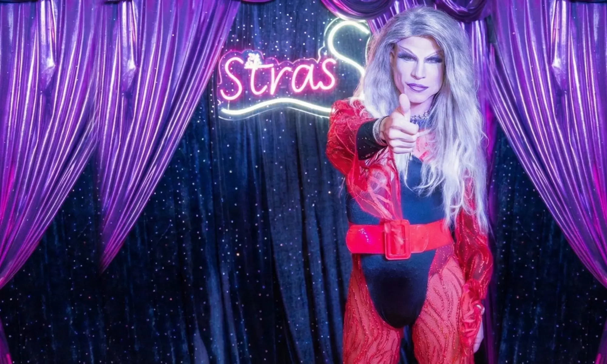 Espectáculo Drag Queen de 90 minutos con bebida o cena para 1, 2 o 4