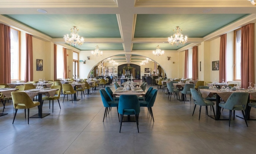 Image 17: Spiazzi: camera matrimoniale Standard con colazione e mezza pensione