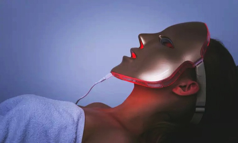 4 oder 8 Behandlungen à 30 Min. Déesse LED-Lichttherapie für 1 Person