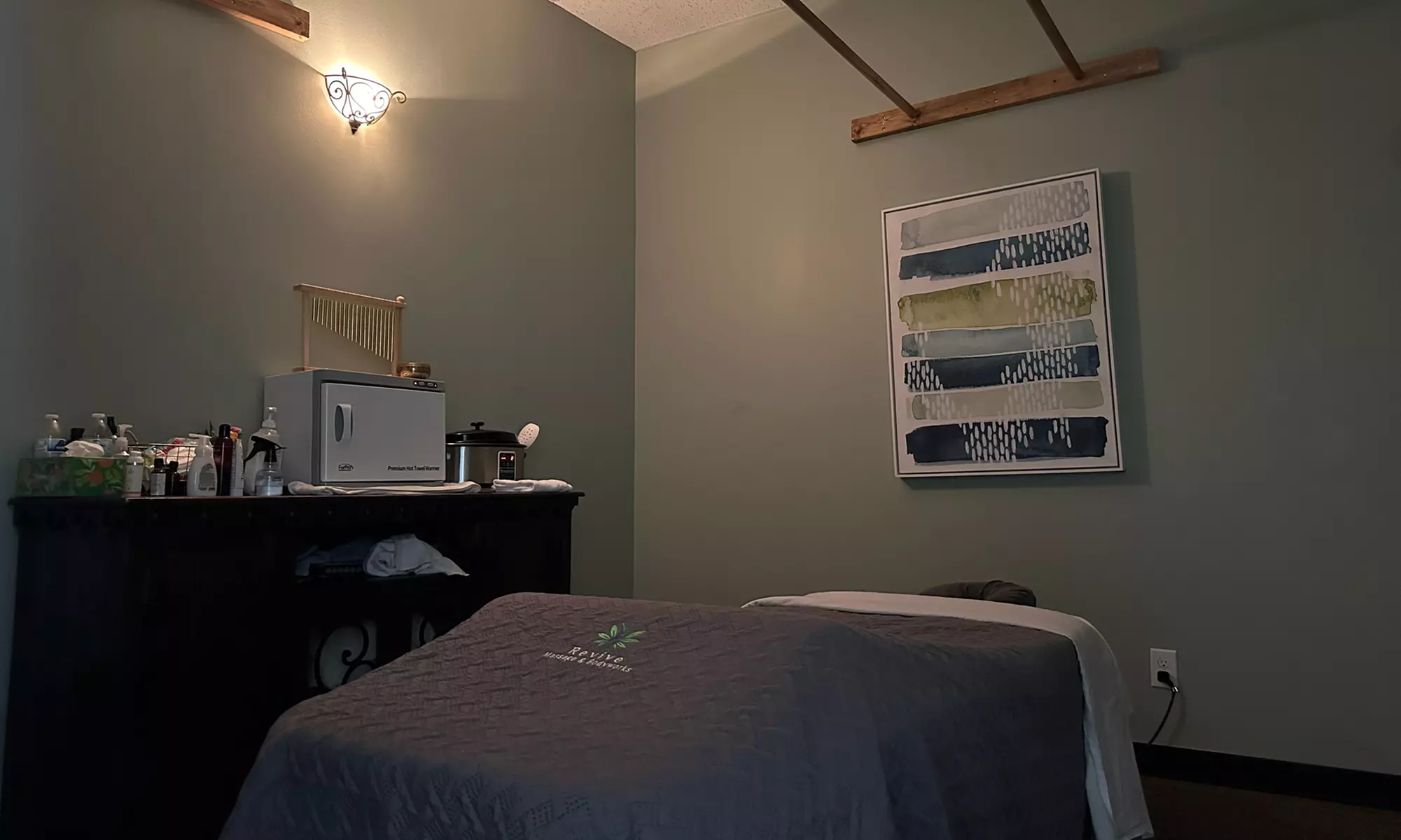 Unwind with Your Choice of 90- or 120-Minute Massage Packages