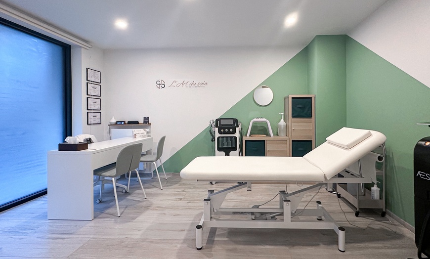 Image 1: Séance d'épilation laser à L'Art du Soin