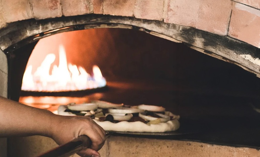 Image 2: Brunch con sabor a Italia para 2 personas con copa de Bellini