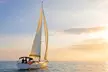 Paseo en velero con vino y picoteo al atardecer o durante el día para 1 o 2, con hasta 41% de descuento - Second Medium