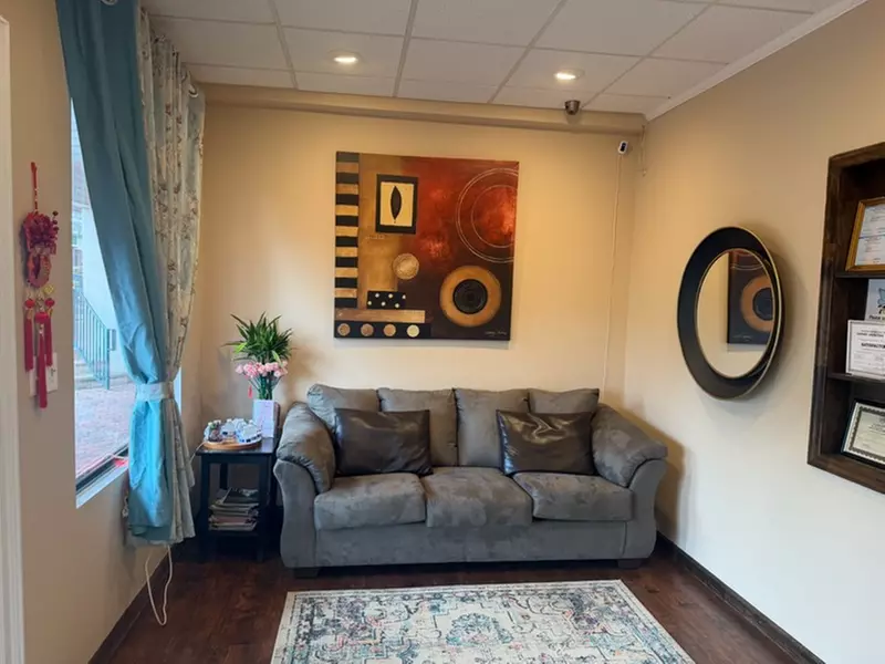 Swedish Deep Tissue and Hot Stone Massages with Couples Options