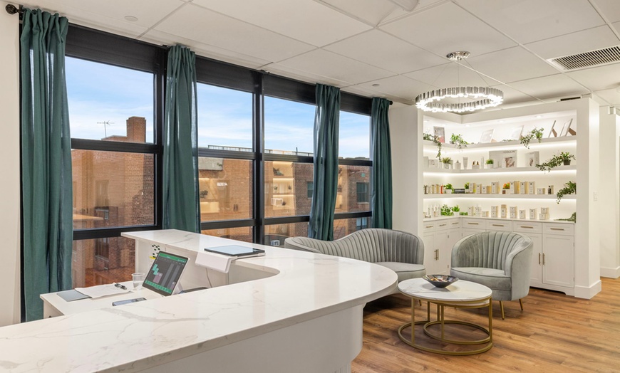 Image 7: Relax with a 60 or 90-Min Body & Foot Combo Massage For Solo or Couple