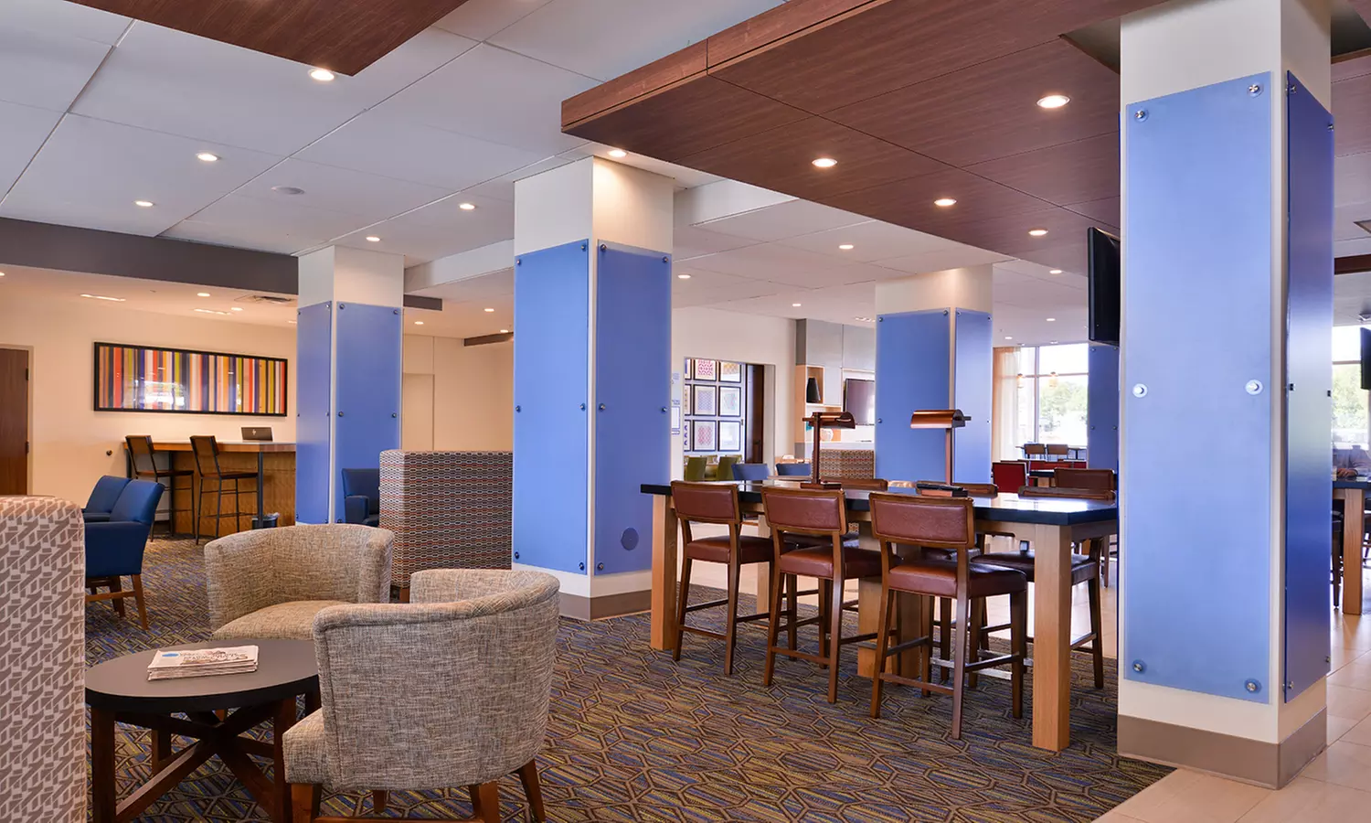Holiday Inn Express & Suites MoA - MSP Airport in Bloomington - Primary Image
