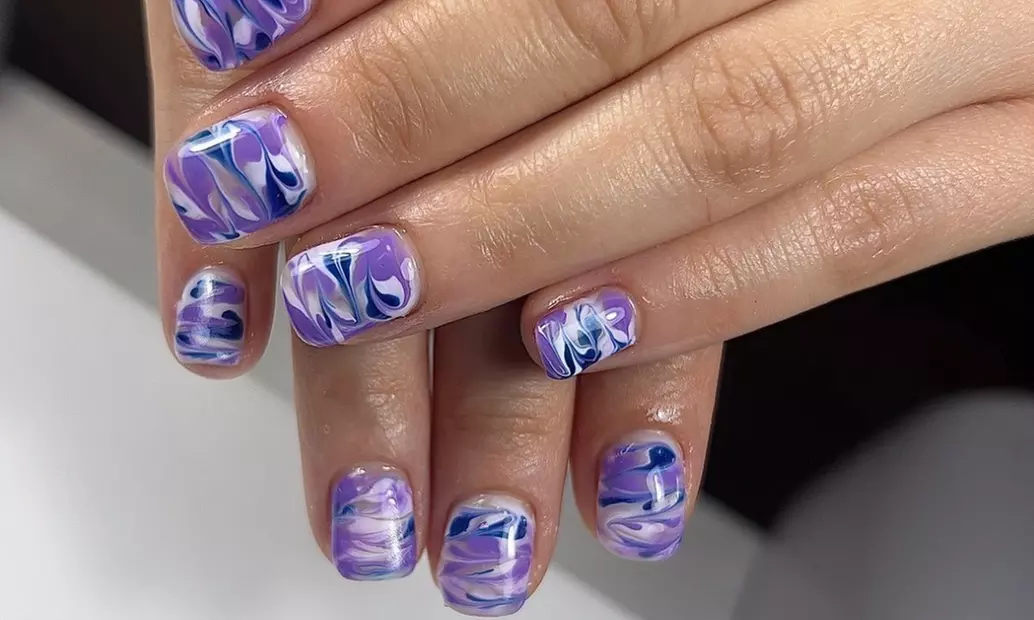 Manicura semipermanente y pedicura spa Deluxe con exfoliación para 1