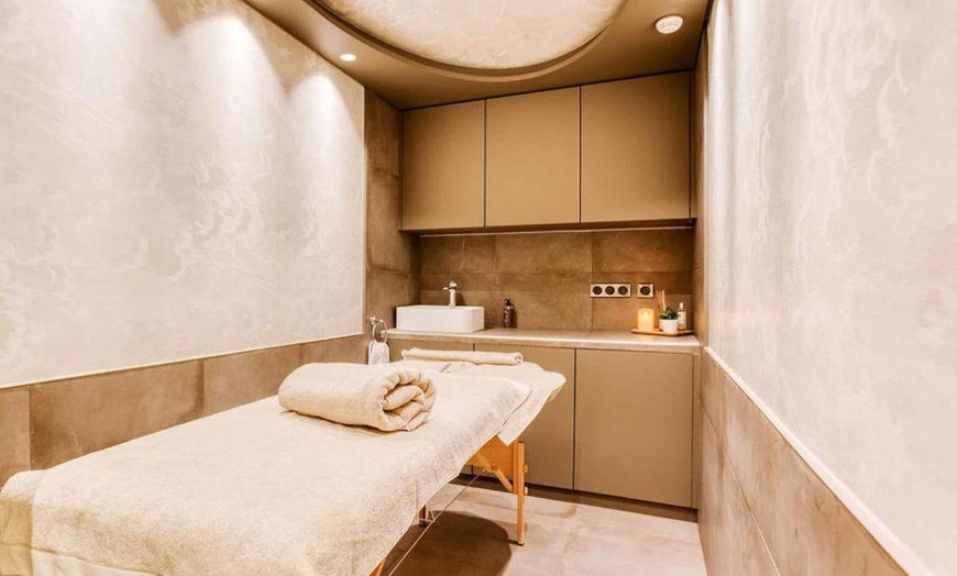 Image 15: Paris: Double Room with Breakfast, Spa and Optional Massage