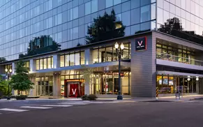 Member-Only Deal: Stylish Hotel by Pearl District - Book now and save!