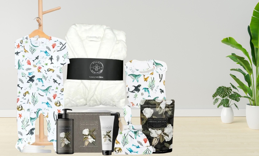 Image 10: Save Big: Spend $10 and Get 40% Off ANY Gift Hampers on Site