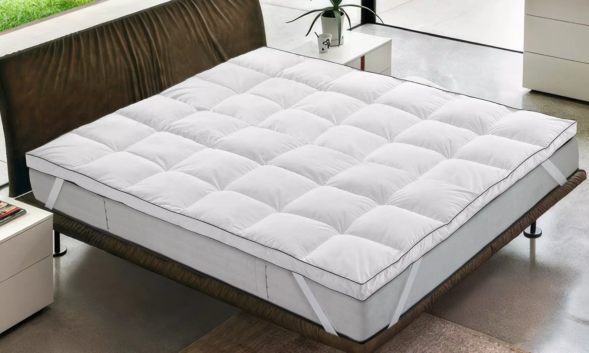 Cubrecolchón de plumón de oca ligero de 7 cm de grosor con densidad de 1800 g/m² - Primary Image