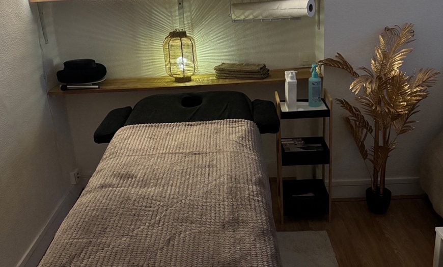 Image 4: Massages du dos de 30 min, Deep Tissue de 45 min ou holistique d'1h