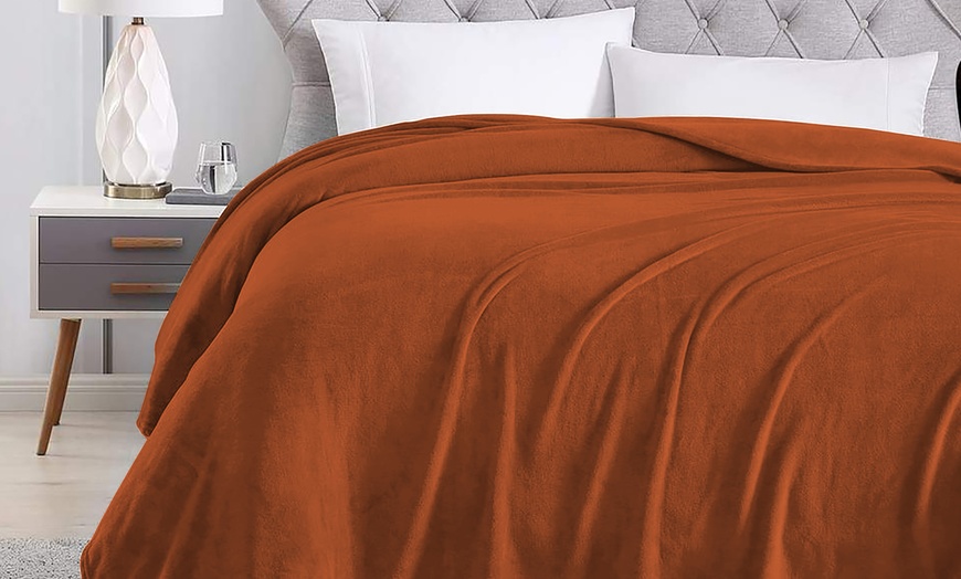 Image 10: Manta de franela cálida y suave, hipoalergénica y transpirable